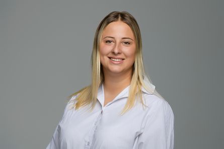 Mitarbeiterin Personalwesen und Ausbilderin für Kaufleute für Büromanagement, Frau Eileen Schmid