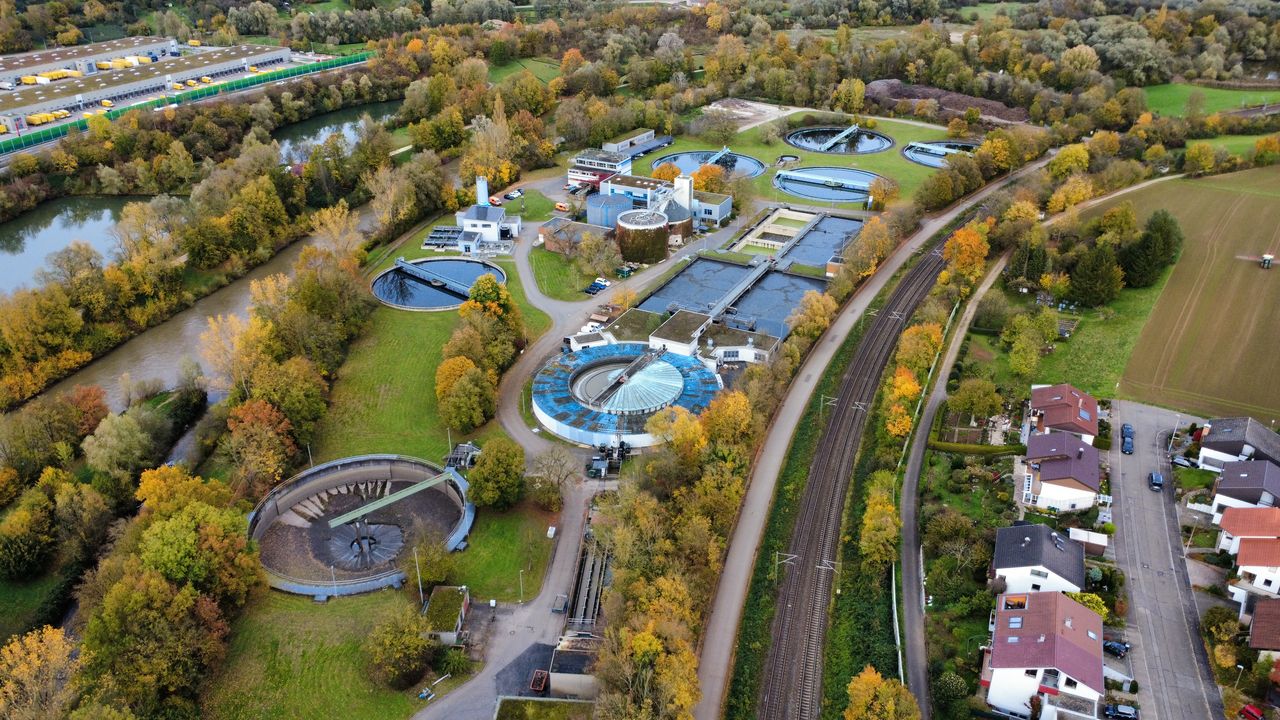 Eine Luftaufnahme des GKW-Betriebsgelände in Wendlingen. 